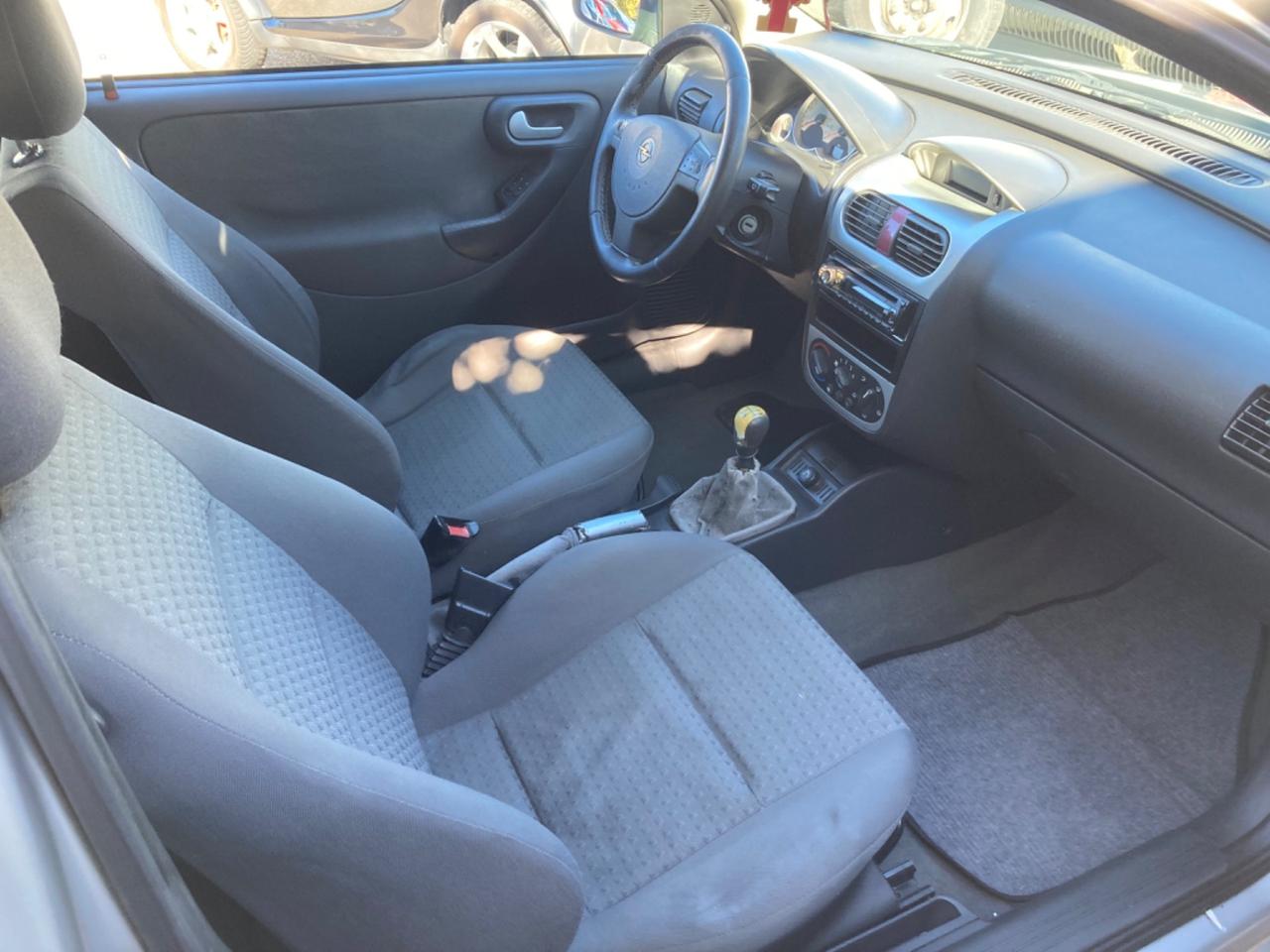 OPEL CORSA 1.4 BENZINA (SPORT) KM 216.038