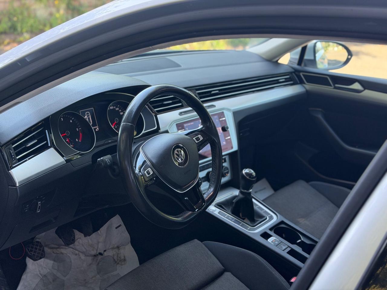 Volkswagen Passat 1.6 TDI Business BlueMotion Technology