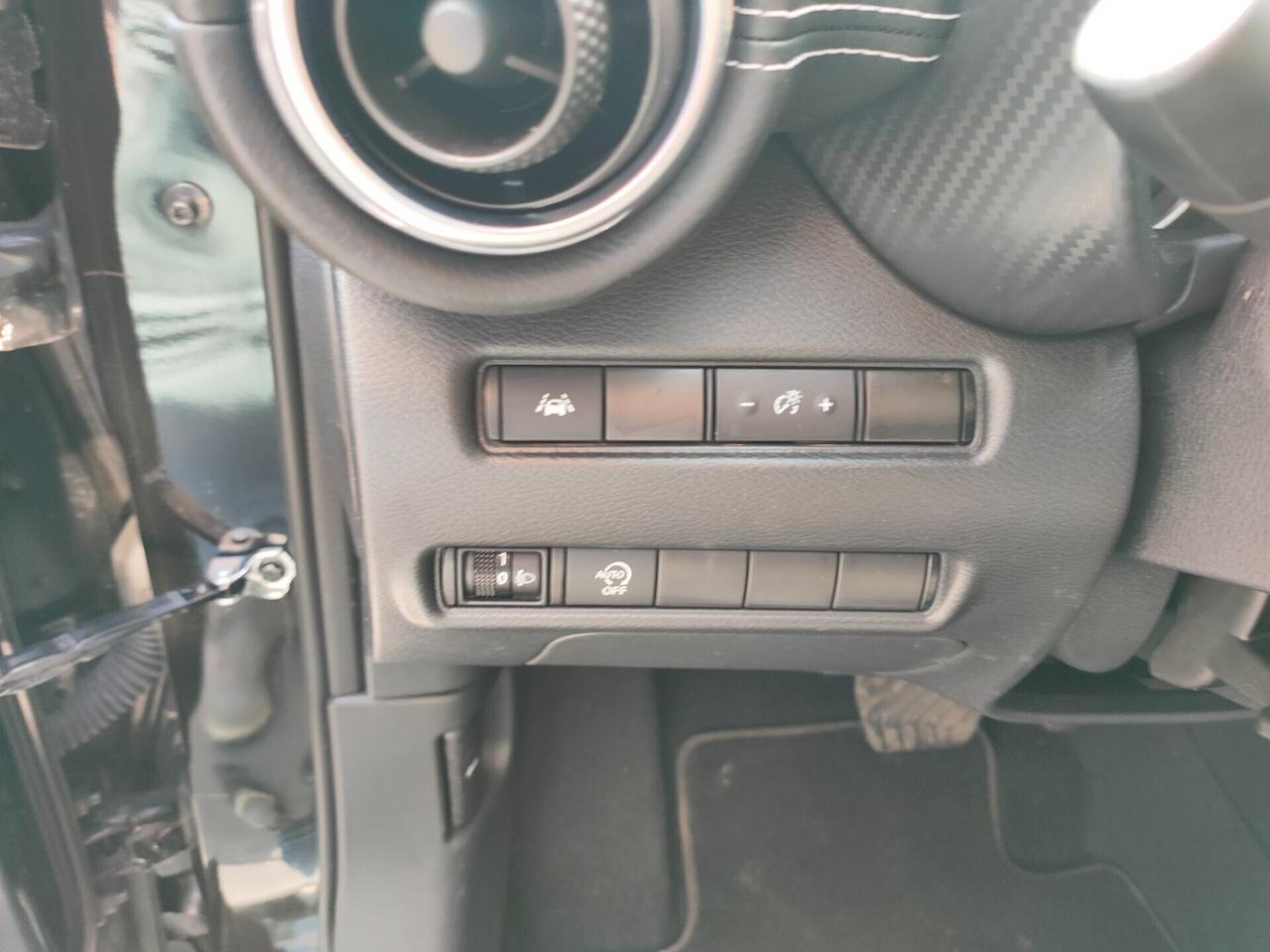 Nissan Juke 1.0 DIG-T 114 CV DCT N-Connecta