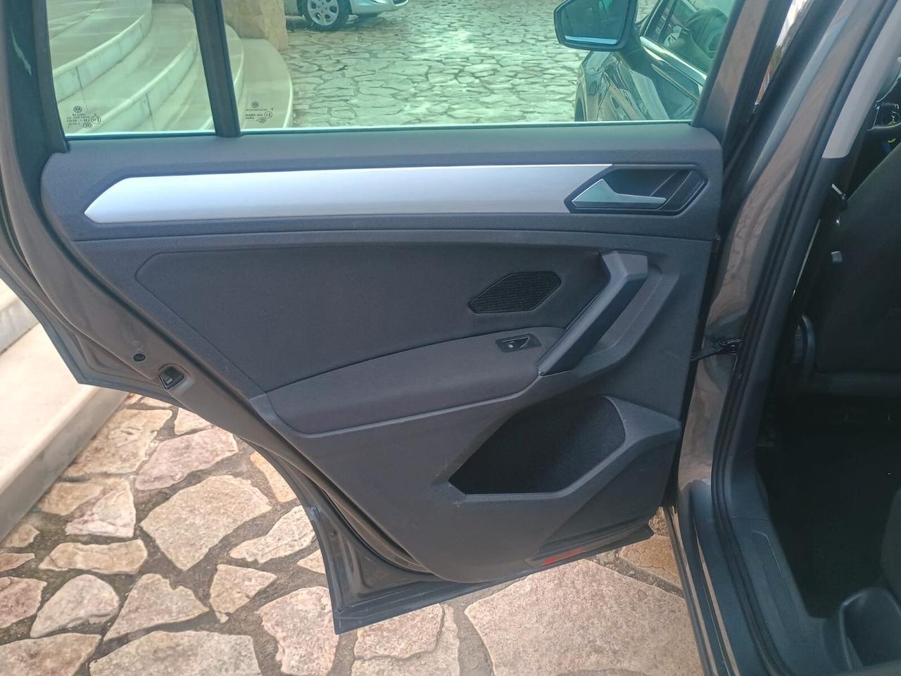 Volkswagen Tiguan 2.0 TDI SCR Business BlueMotion Technology