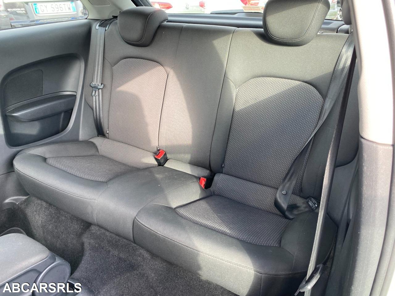 AUDI - A1 - 1.0 TFSI ultra Metal plus - NEOPATENTA