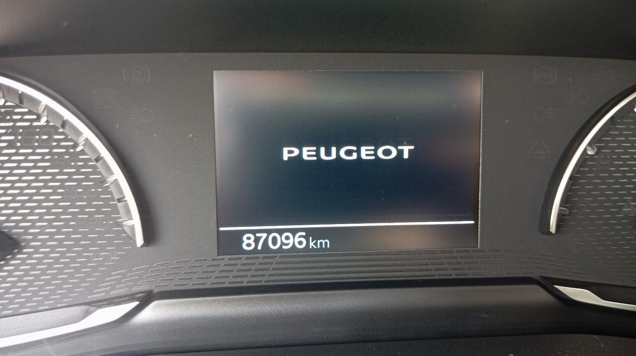 PEUGEOT 2008 1.5 BHDI EAT8 130CV