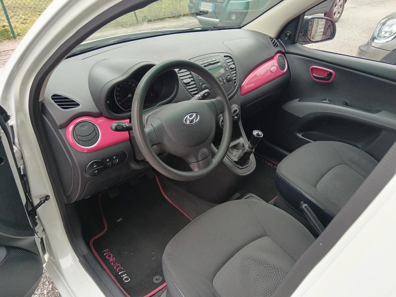 Hyundai i10 1.1 12V FIORUCCI RETROCAMERA