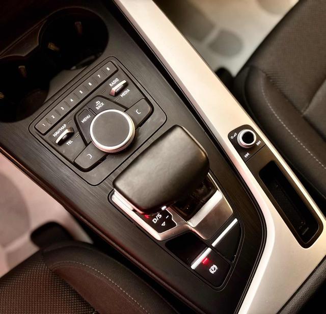 AUDI A4 35 TDI S tronic Sport