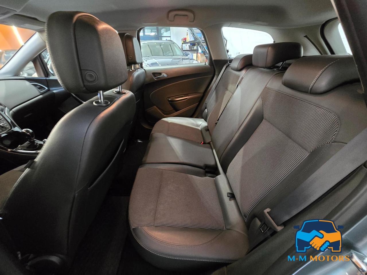 Opel Astra Sports Tourer 1.6 cdti (ecoflex) Cosmo s&s 136cv