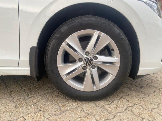 VOLKSWAGEN Golf 1.0 TSI Life 8 *Sedili+Volante Risc.*Navi *Perfett