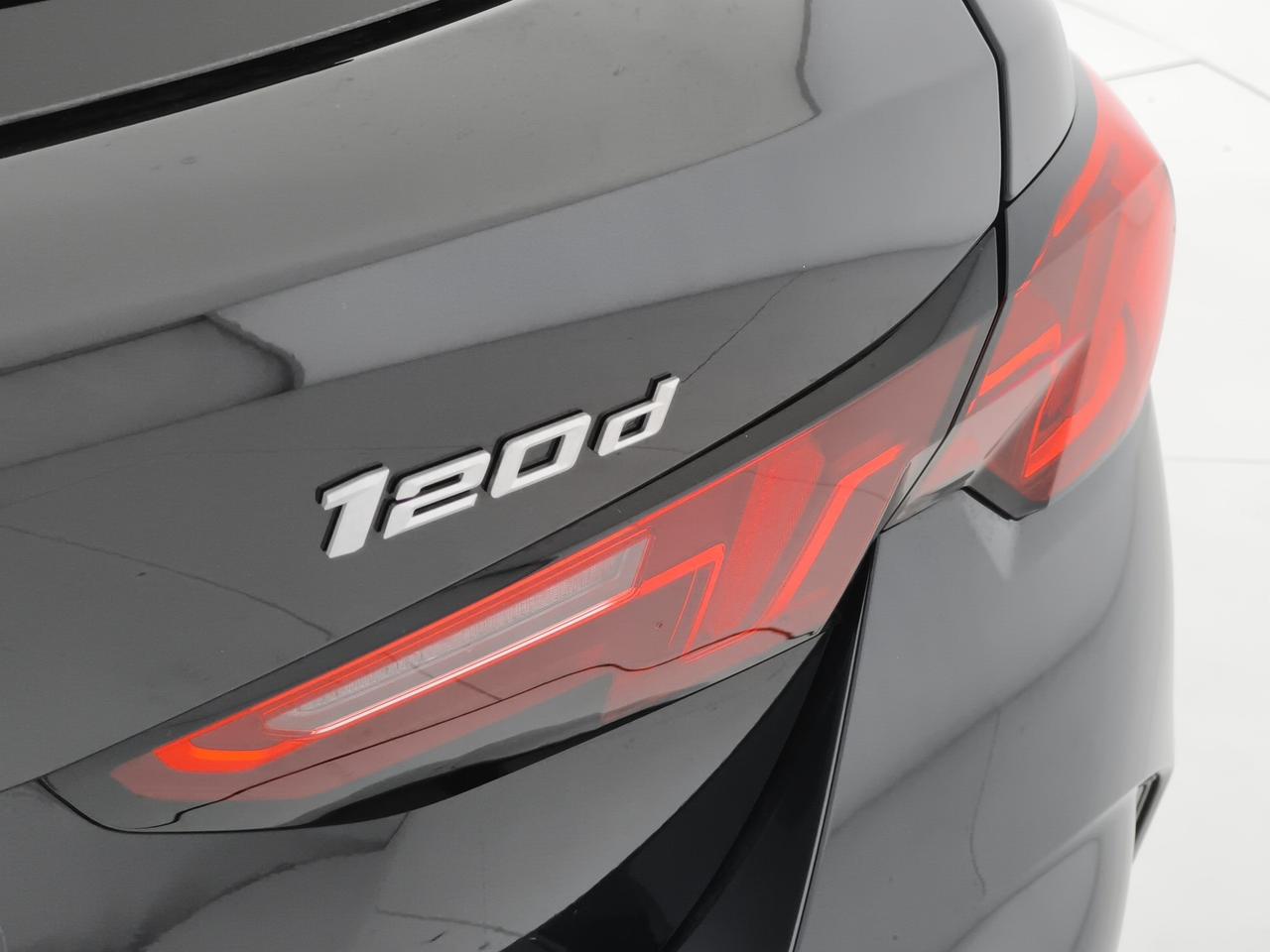 BMW Serie 1 120d 48V MSport Design