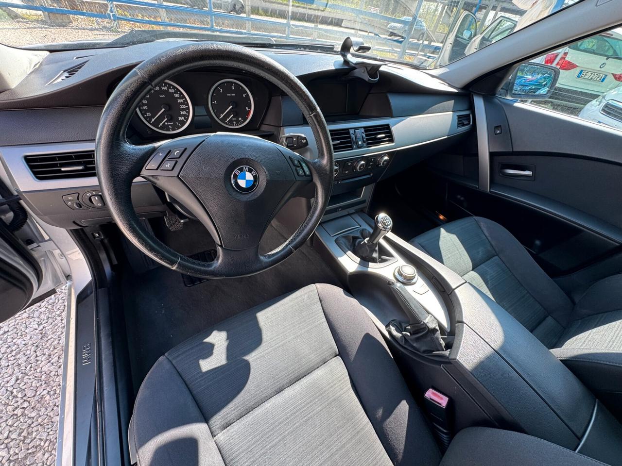Bmw 520 520d Touring SW 1 prop. km certificati in fattura 2006 pari al nuovo