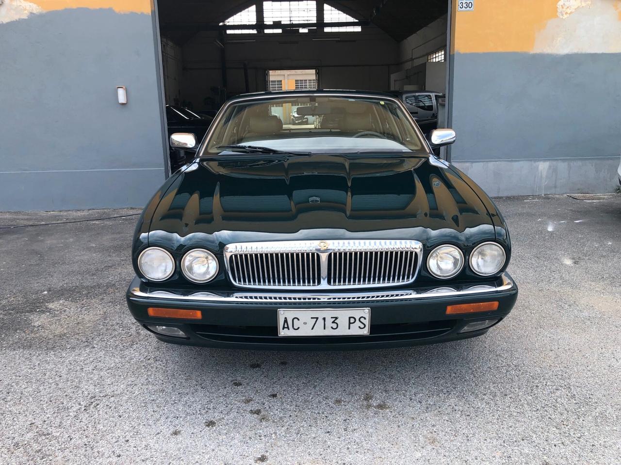 Jaguar Daimler six 4.0