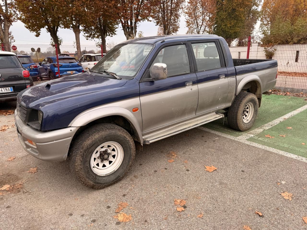 Mitsubishi L200 2.5 TDI 4WD Club Cab Pick-up GLX