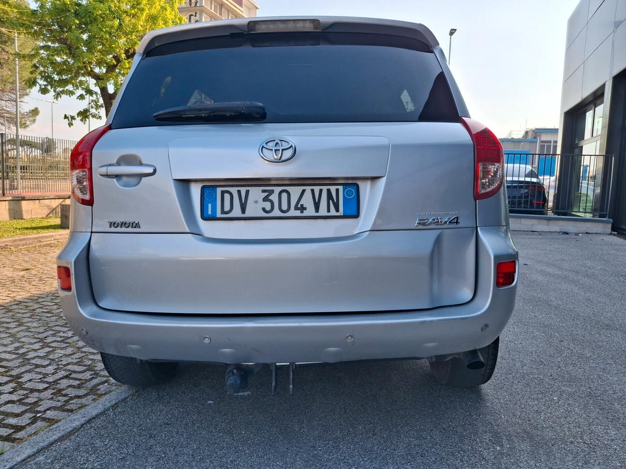 Toyota RAV4-2.2 D-4D 136 CV. Sol*GANCIO TRAINO*