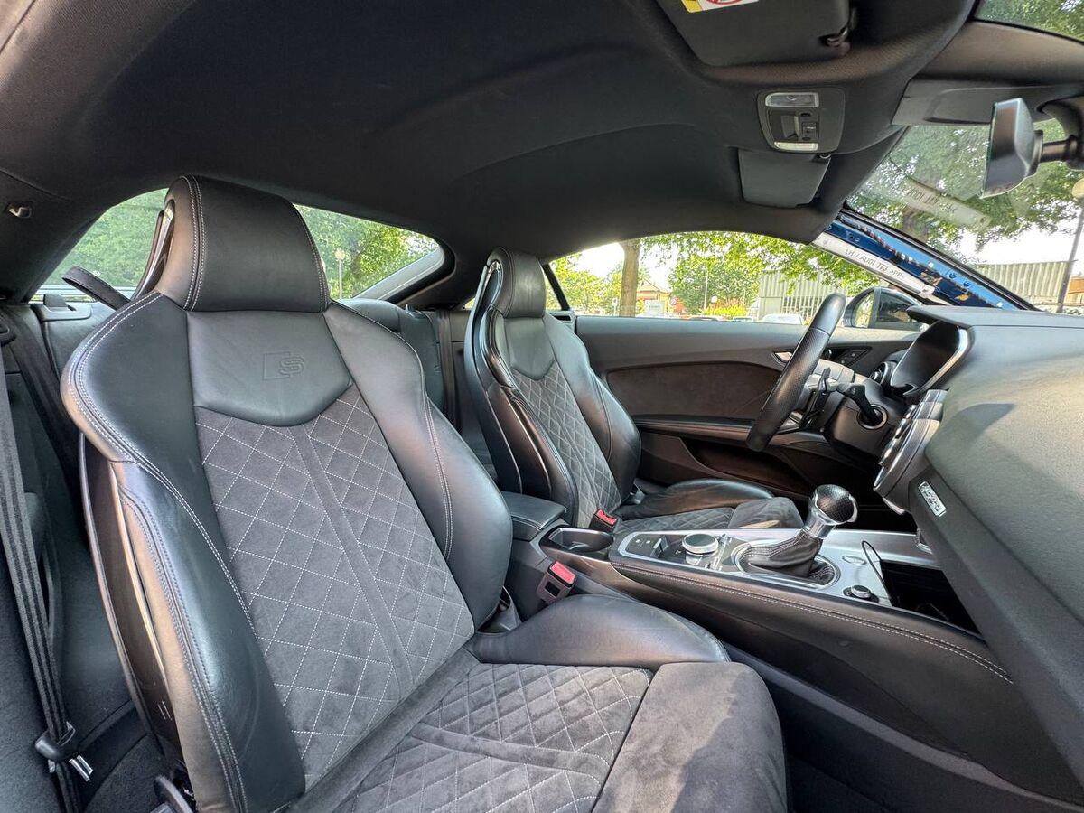 Audi TT Coupé 2.0 tfsi S line s-tronic