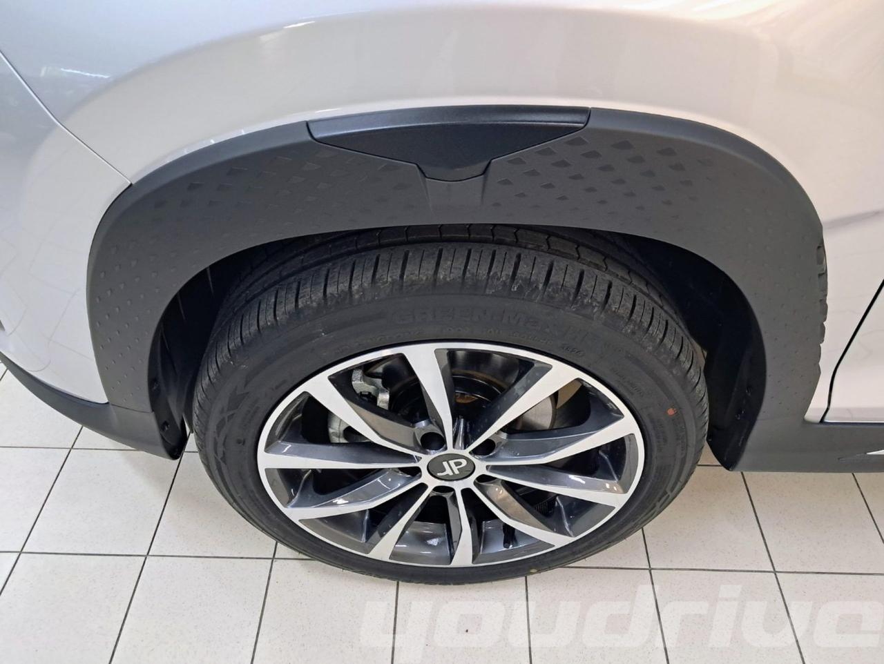 DR Automobiles DR3 NEW DR 3 1.5 BENZ.