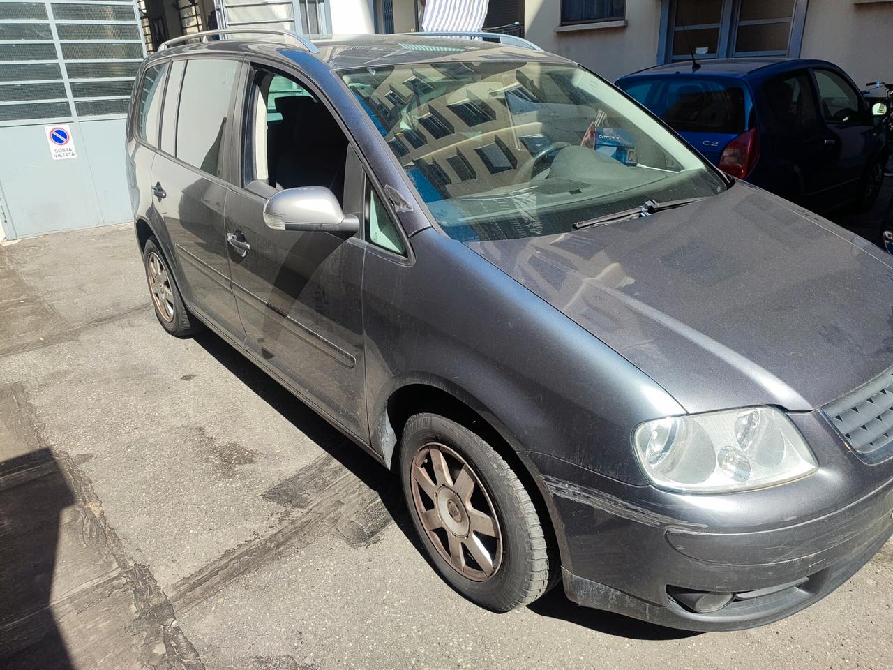 Volkswagen Touran 2.0 16V TDI DSG Trendline