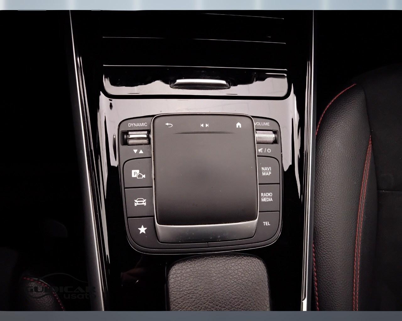 Mercedes-Benz GLB - X247 2019 - GLB 200 d Premium Easy Tech auto