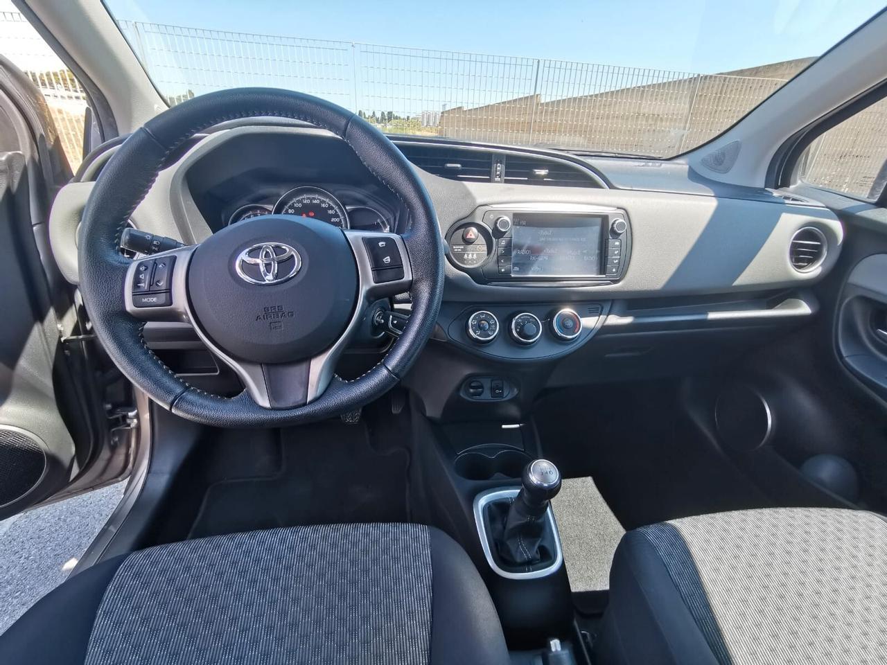 Toyota Yaris 1.0 5 porte Active - 2015
