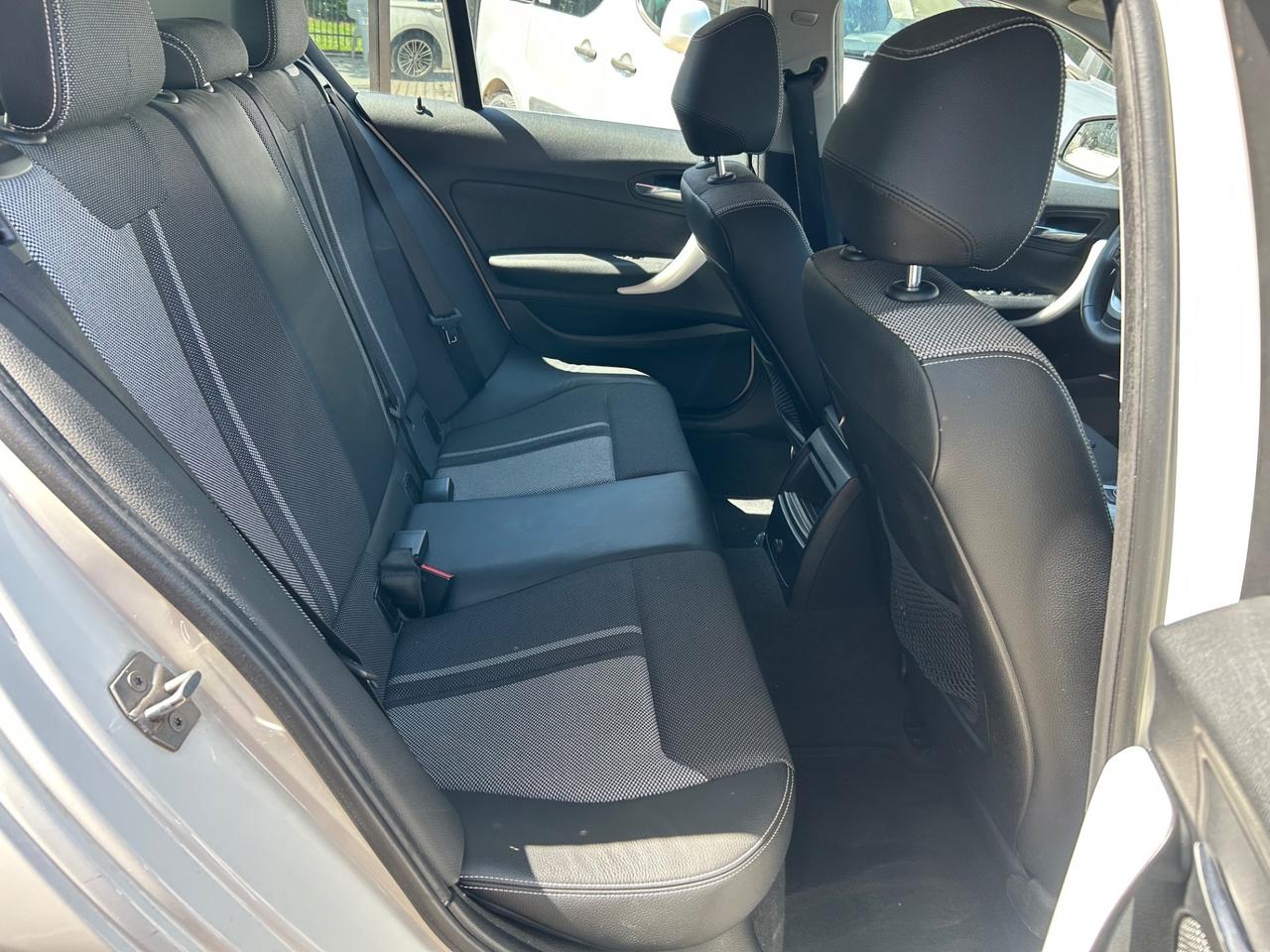 Bmw 116 116d 5p. Urban