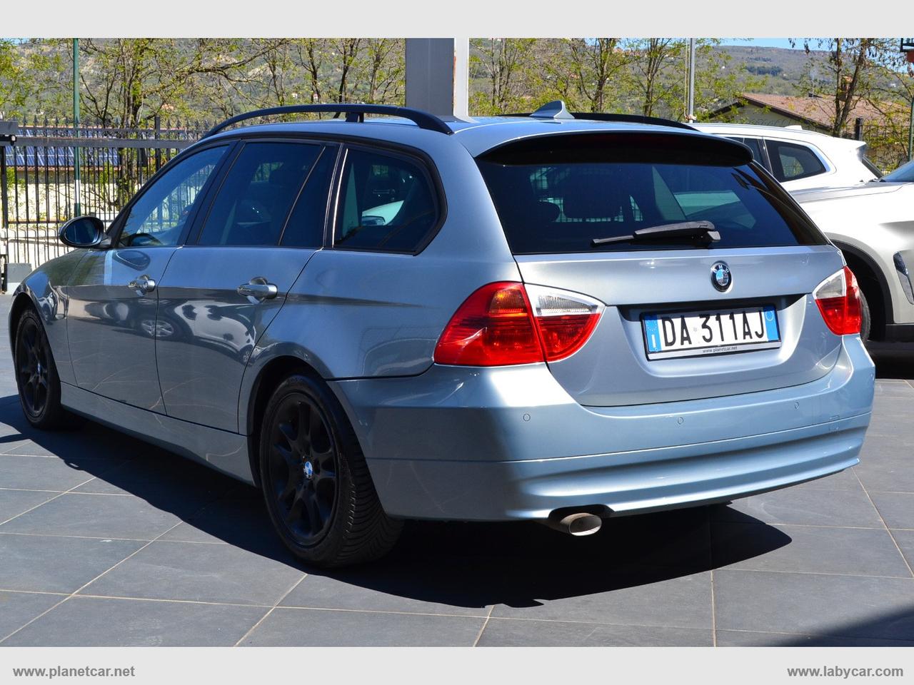 BMW 320d Touring Futura AUT.