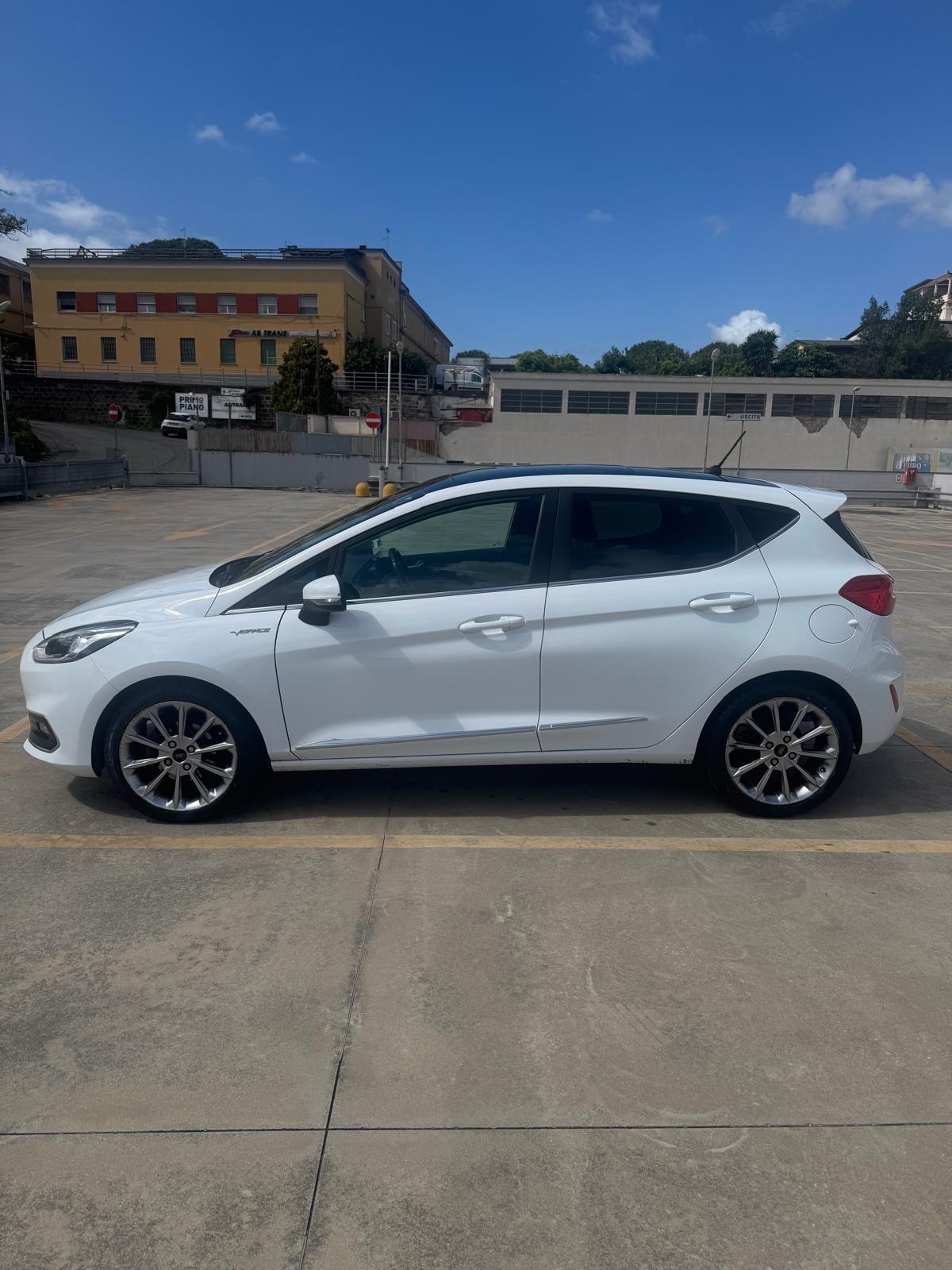 Ford Fiesta 1.0 Ecoboost 100 CV 5 porte Vignale