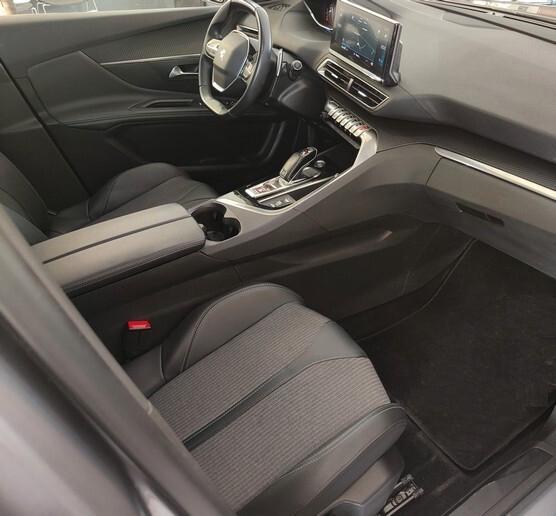 Peugeot 3008 BlueHDi 130 S&S EAT8 Allure