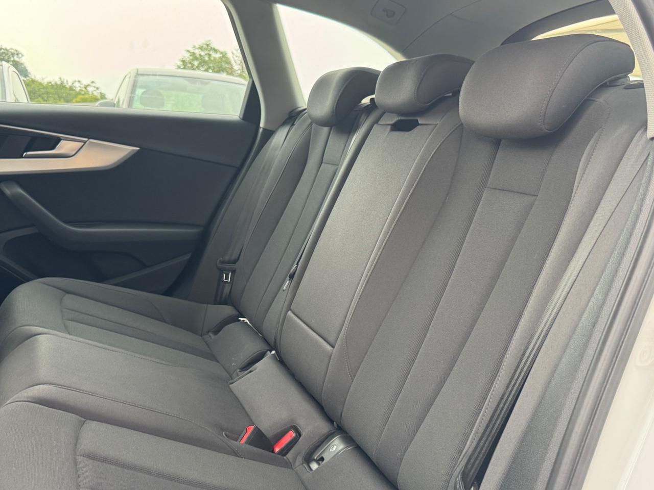 Audi A4 Avant 2.0 TDI 150 CV S tronic Business Sport