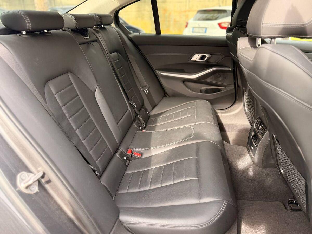 BMW Serie 3 320d mhev 48V xdrive Luxury auto