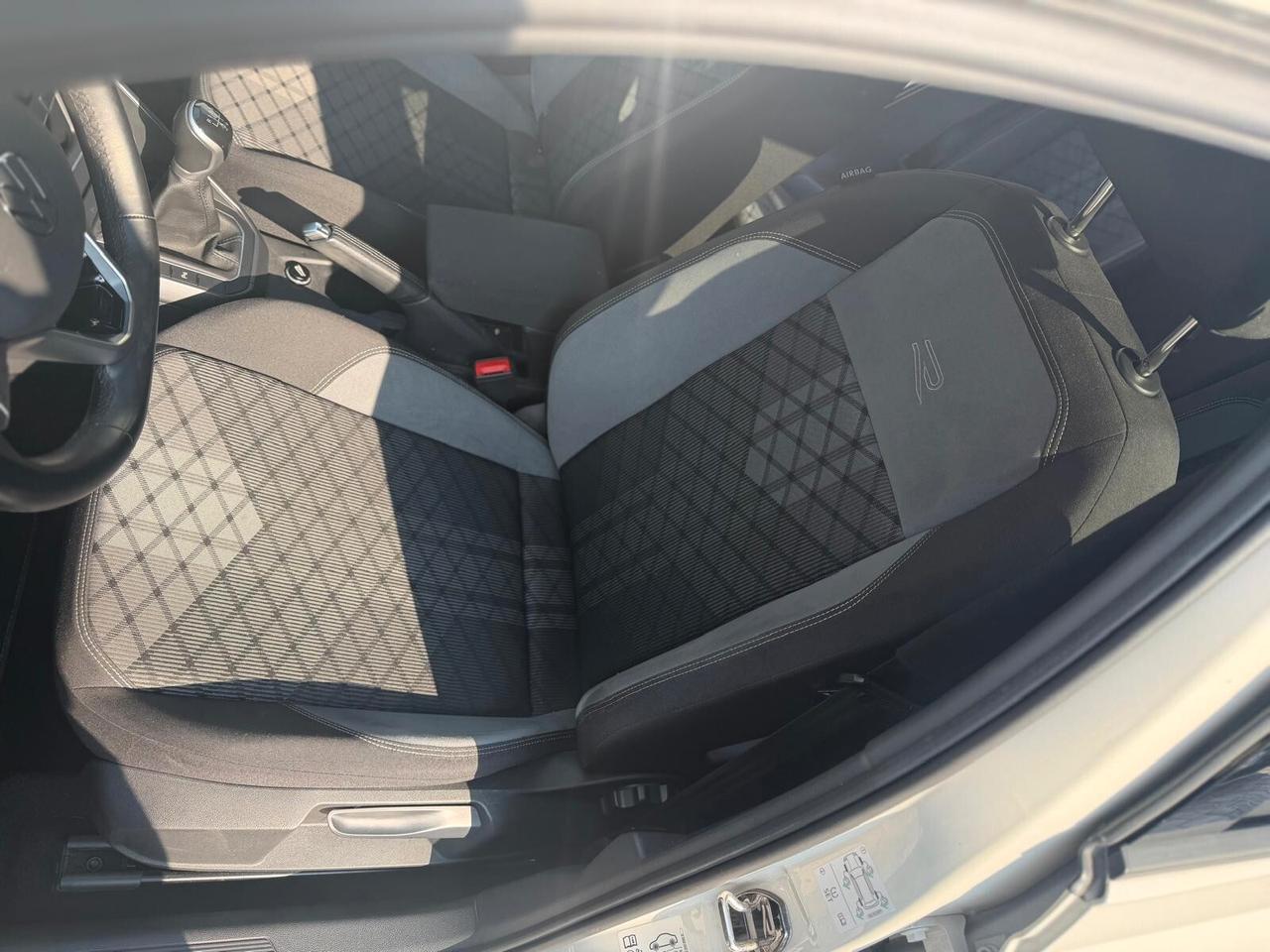 Volkswagen Polo VI 2022 1.0 tsi R-Line 95cv