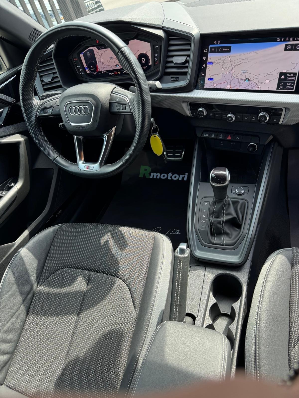 Audi A1 SPB 30 TFSI S tronic Identity Black