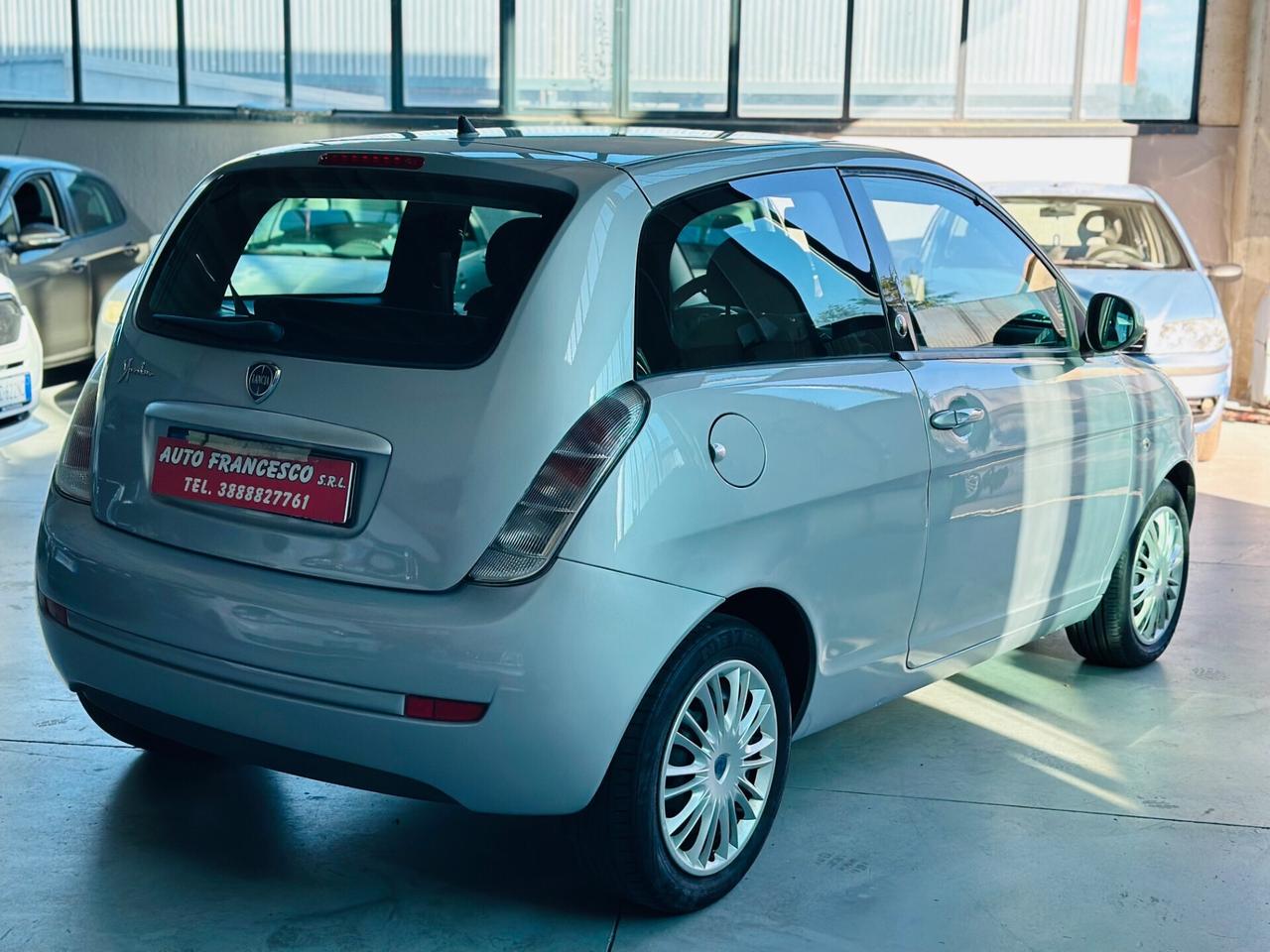 Lancia Ypsilon 1.4 Platino Ecochic GPL