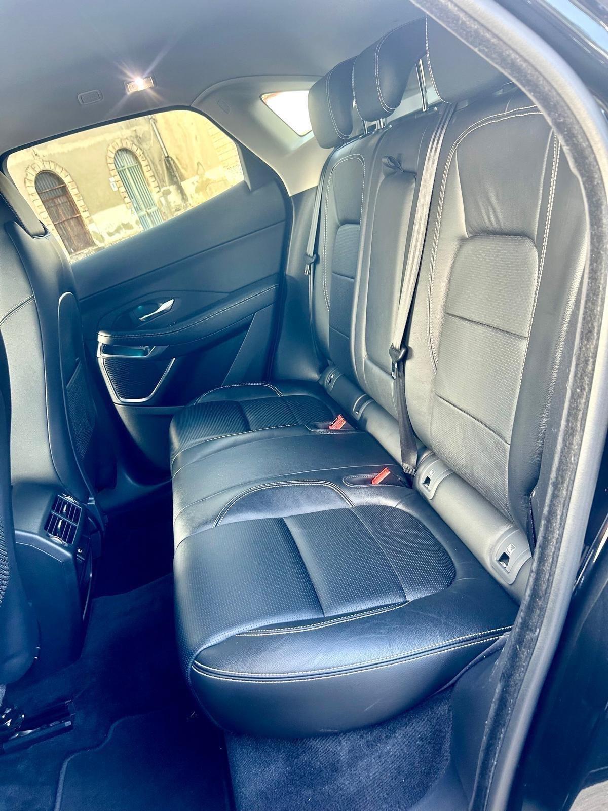 Jaguar E-Pace 2.0D 240 CV AWD aut. R-Dynamic HSE