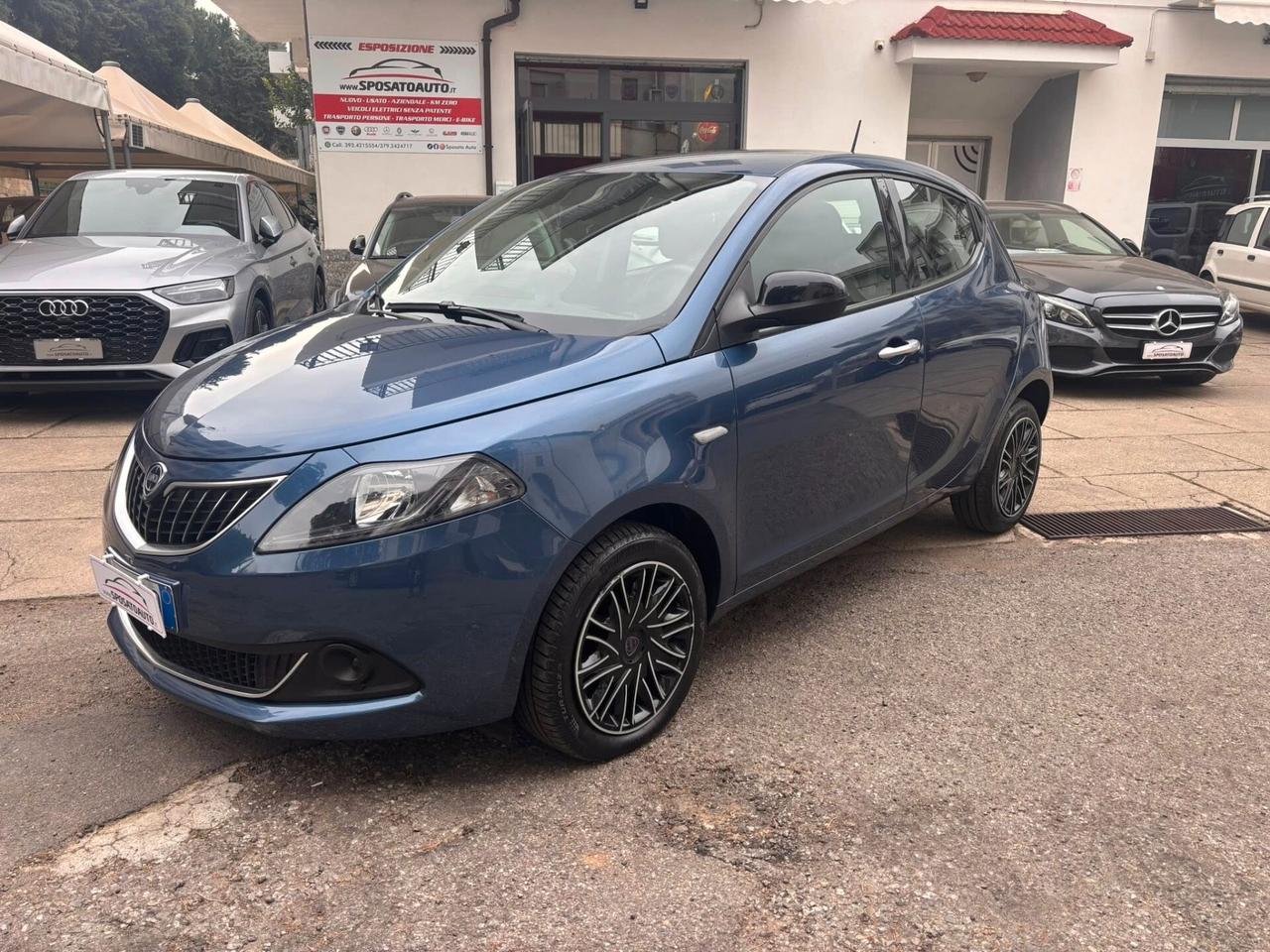 Lancia Ypsilon 1.0 FireFly 5 porte S&S Hybrid Silver Plus