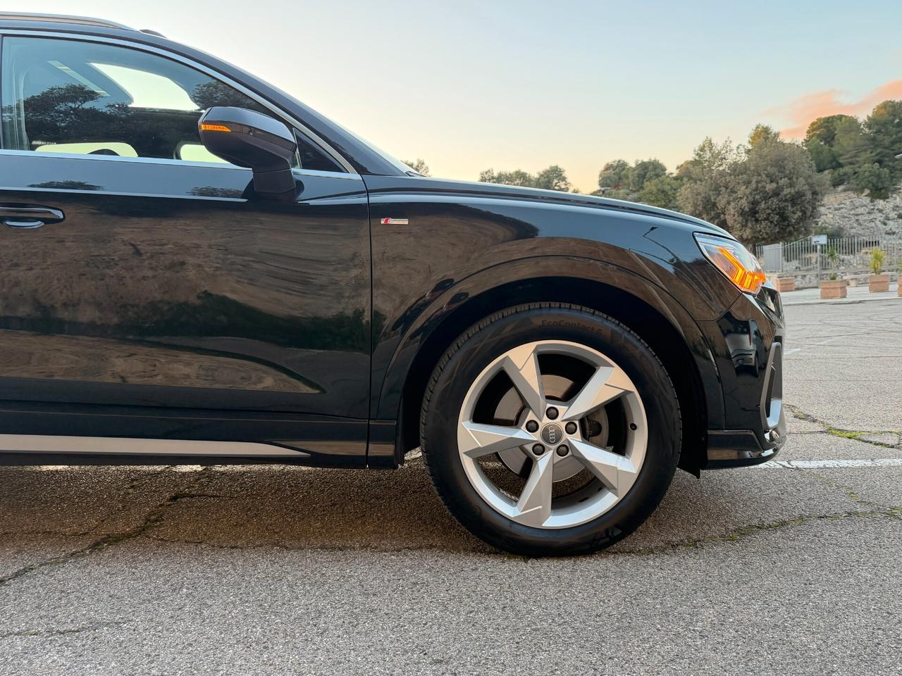 Audi Q3 S-LINE EDITION/2.0 150CV/TETTO/LUCI AMBIENT