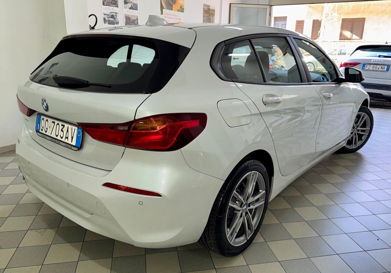 Bmw 116d Advantage 2021