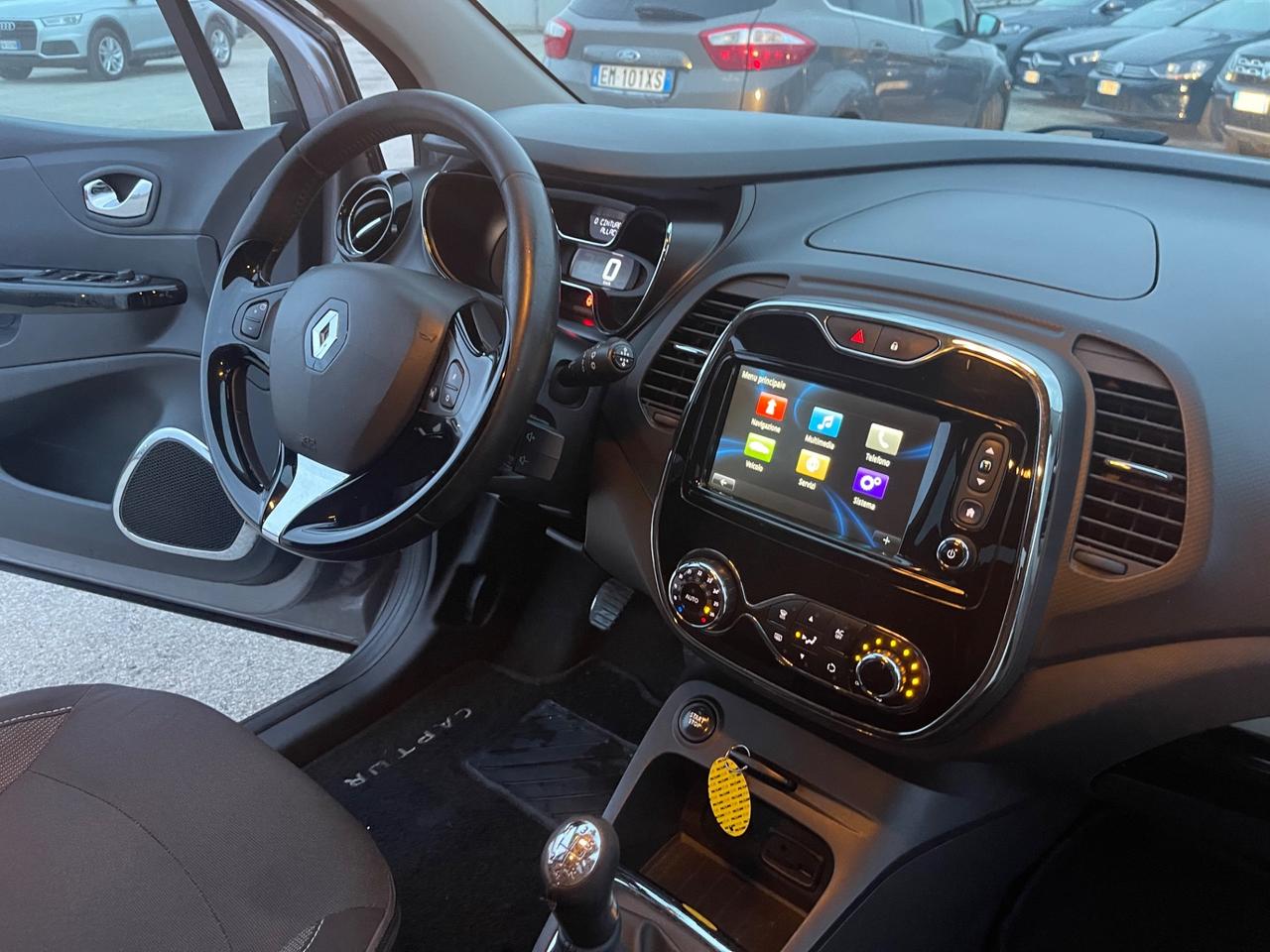 RENAULT CAPTUR 0.9 TCE 90CV R-LINK FULL LED MY14