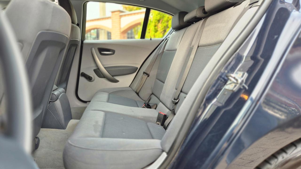 Bmw 118d ,122CVcat 5 porte Futura /OK NEOPATENTATI
