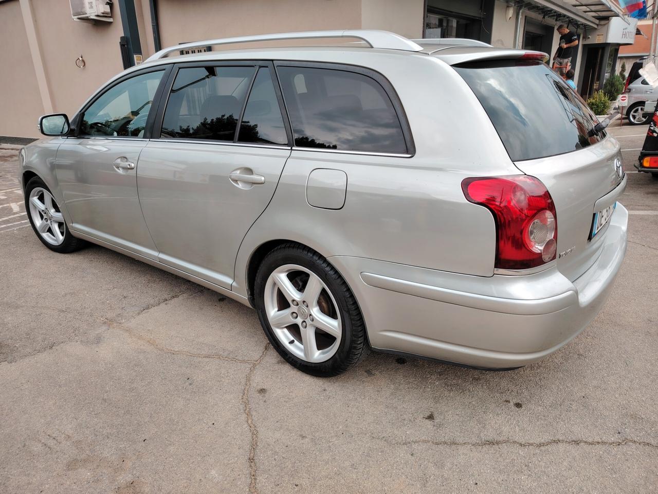 Toyota Avensis 2.2 D-4D 16V Station Wagon