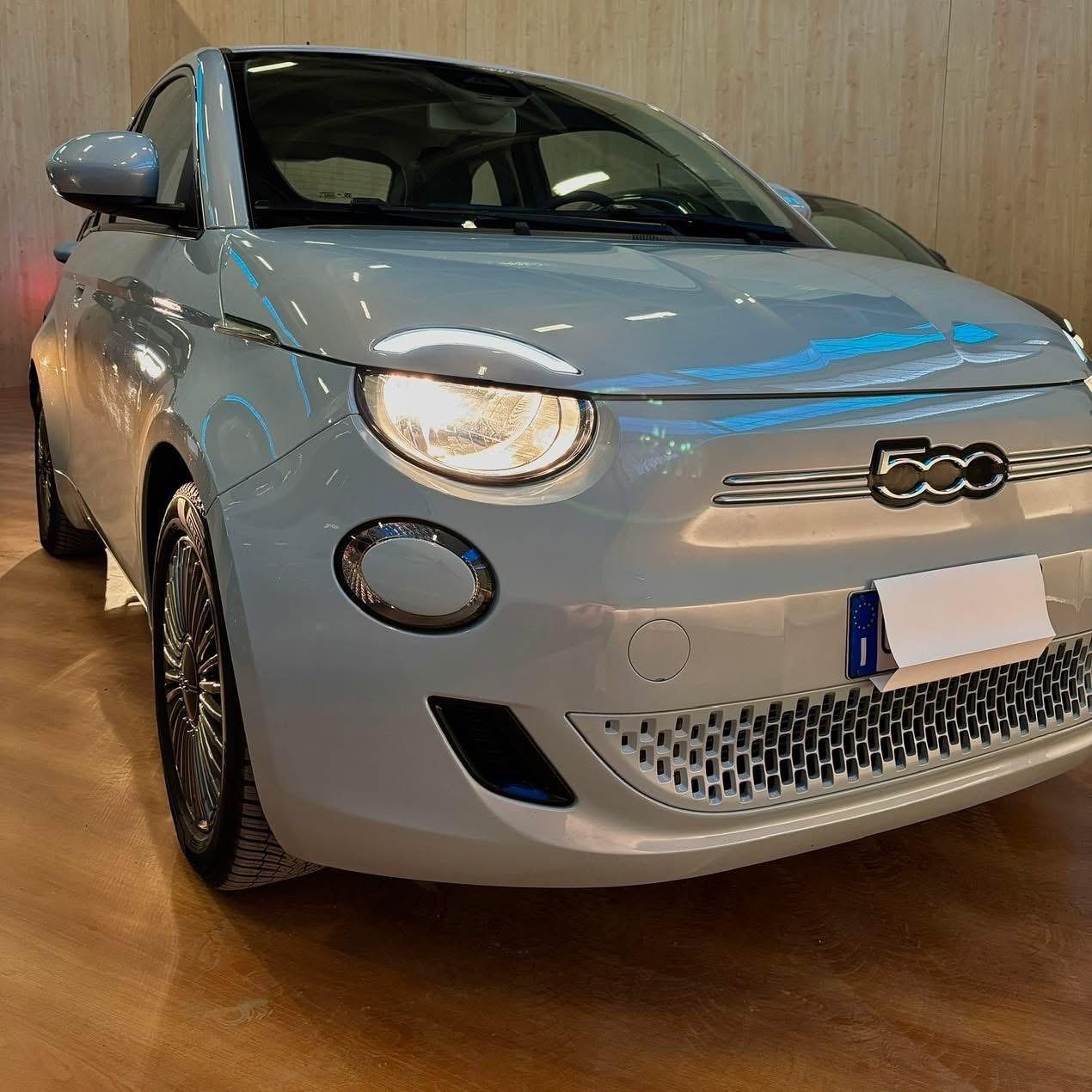 Fiat 500 500e Berlina 42 kWh Icon