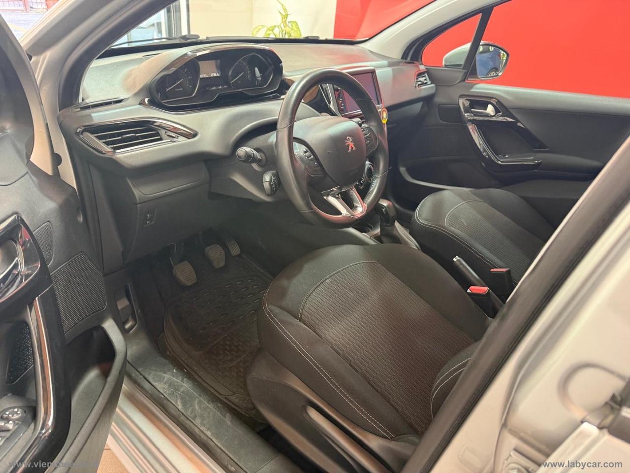 PEUGEOT 208 PureTech 82 5p. Allure