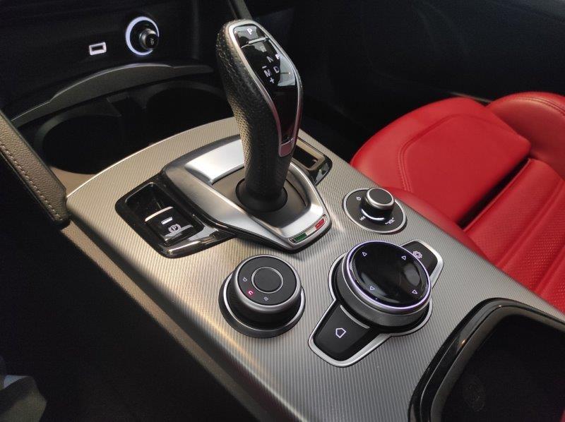 ALFA ROMEO Stelvio - Stelvio 2.0 Turbo 280 CV AT8 Q4 Veloce