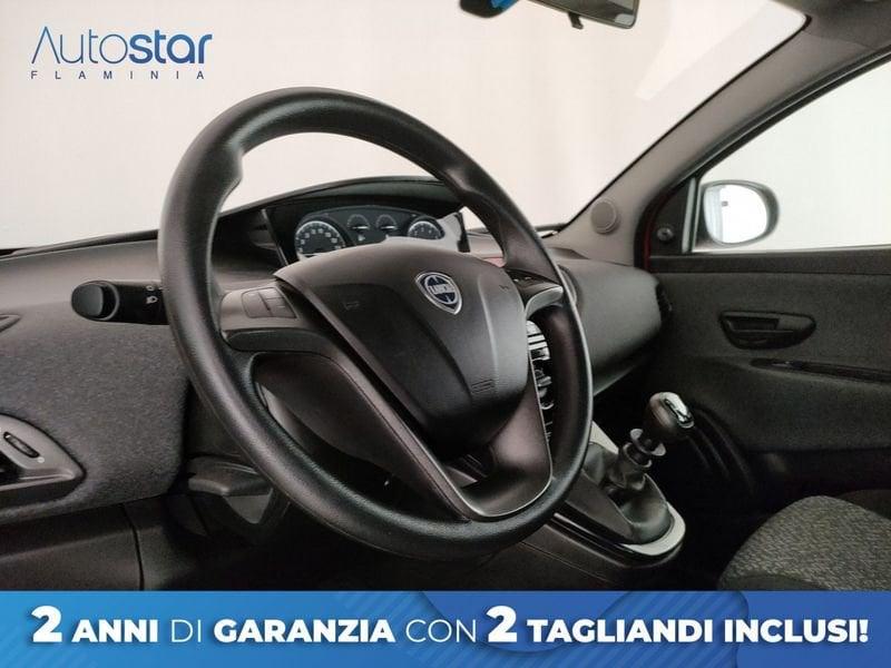 Lancia Ypsilon 1.0 firefly hybrid Silver s&s 70cv