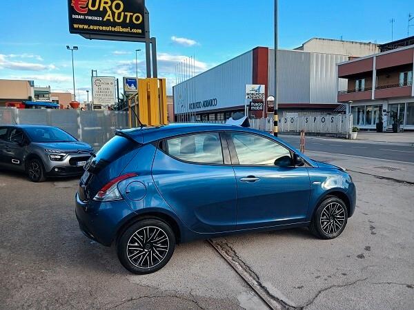 LANCIA YPSILON 1.0 FireFly 70 CV S&S GOLD HYBRID
