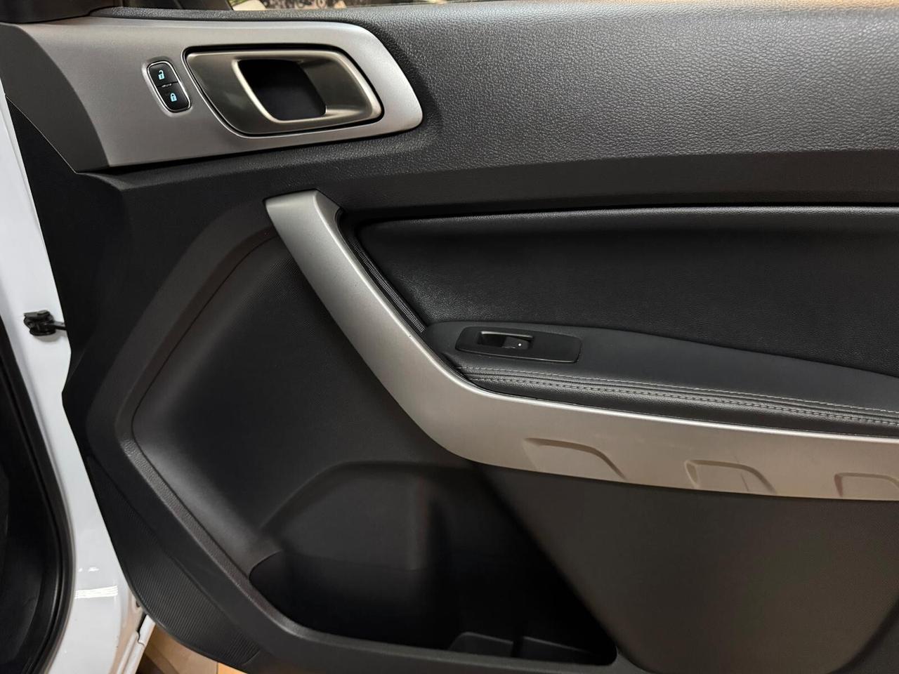 Ford Ranger 2.0 TDCi DC Limited 5 posti PERFETTA FATTURABILE !!!!!!!!