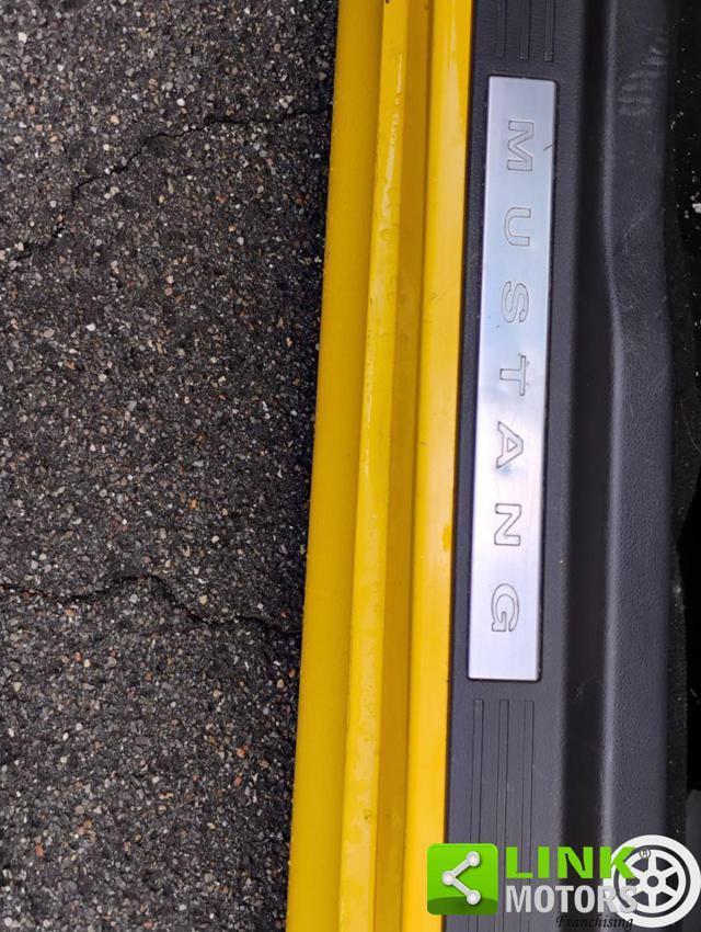 FORD Mustang 4.0 i V6 12V 212cv