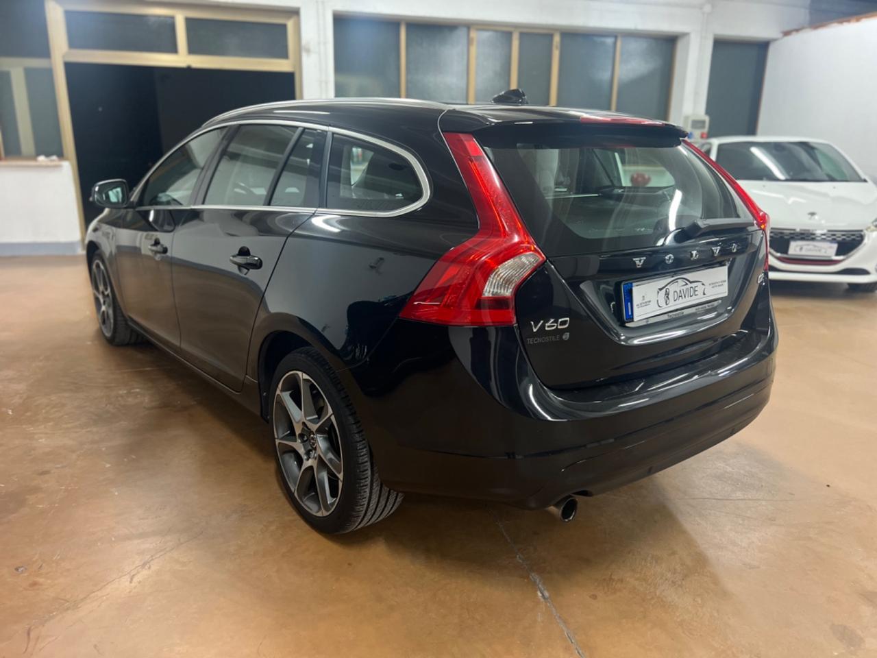 Volvo V60 D2 1.6 Powershift Volvo Ocean Race