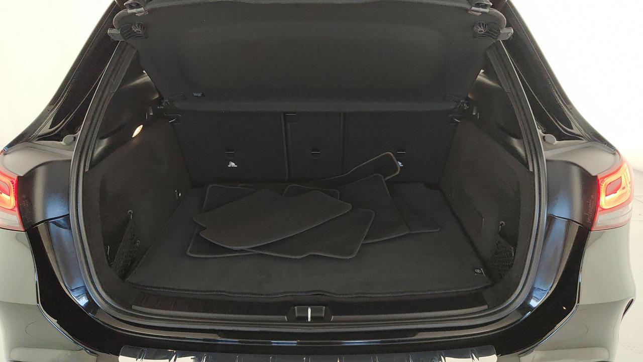 Mercedes-Benz GLA 200 d Premium 4matic auto