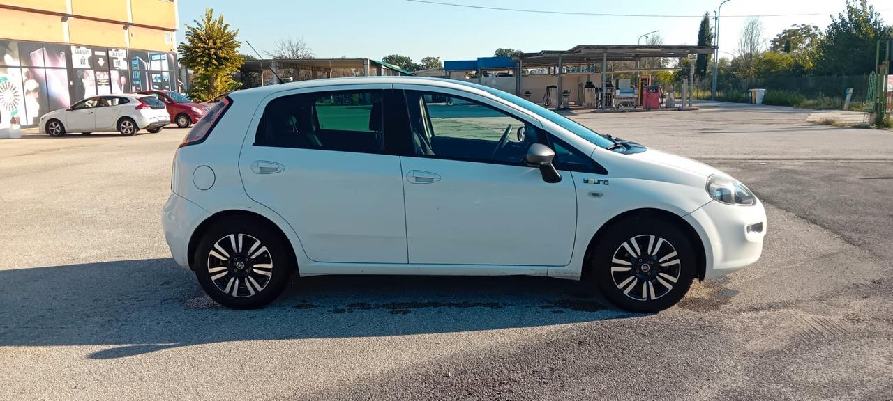 Fiat Punto 1.3 MJT II 75 CV 5 porte Lounge