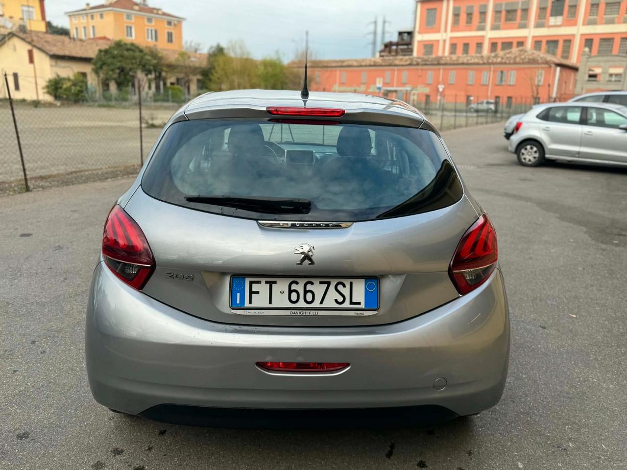Peugeot 208 PureTech 2019 1.2 Benz 5 porte Allure