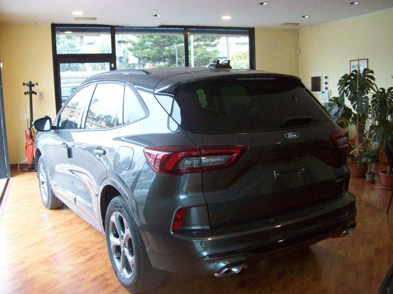 Ford Kuga 2.5 Plug In Hybrid 243 CV CVT 2WD ST-Line