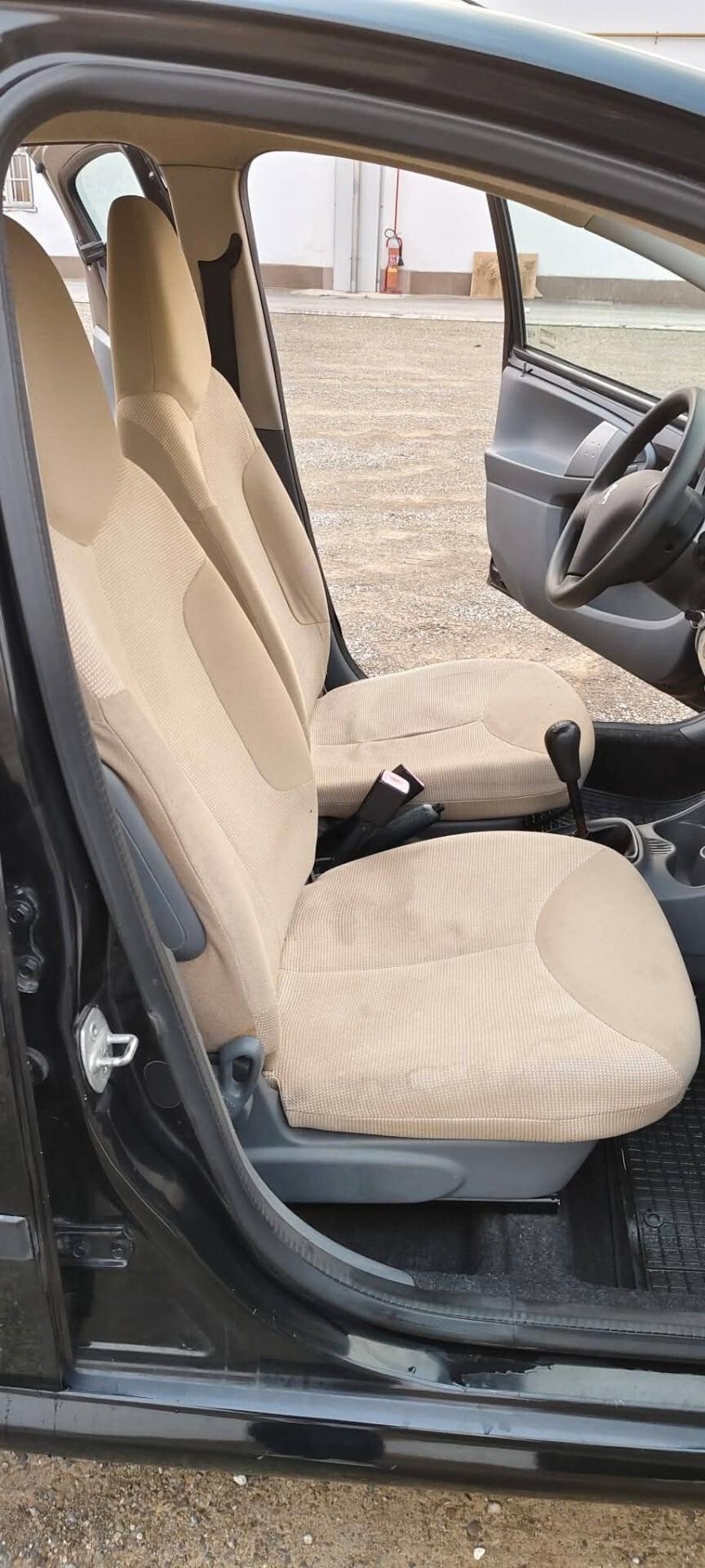 Peugeot 107 1.0 68CV 5p. Desir