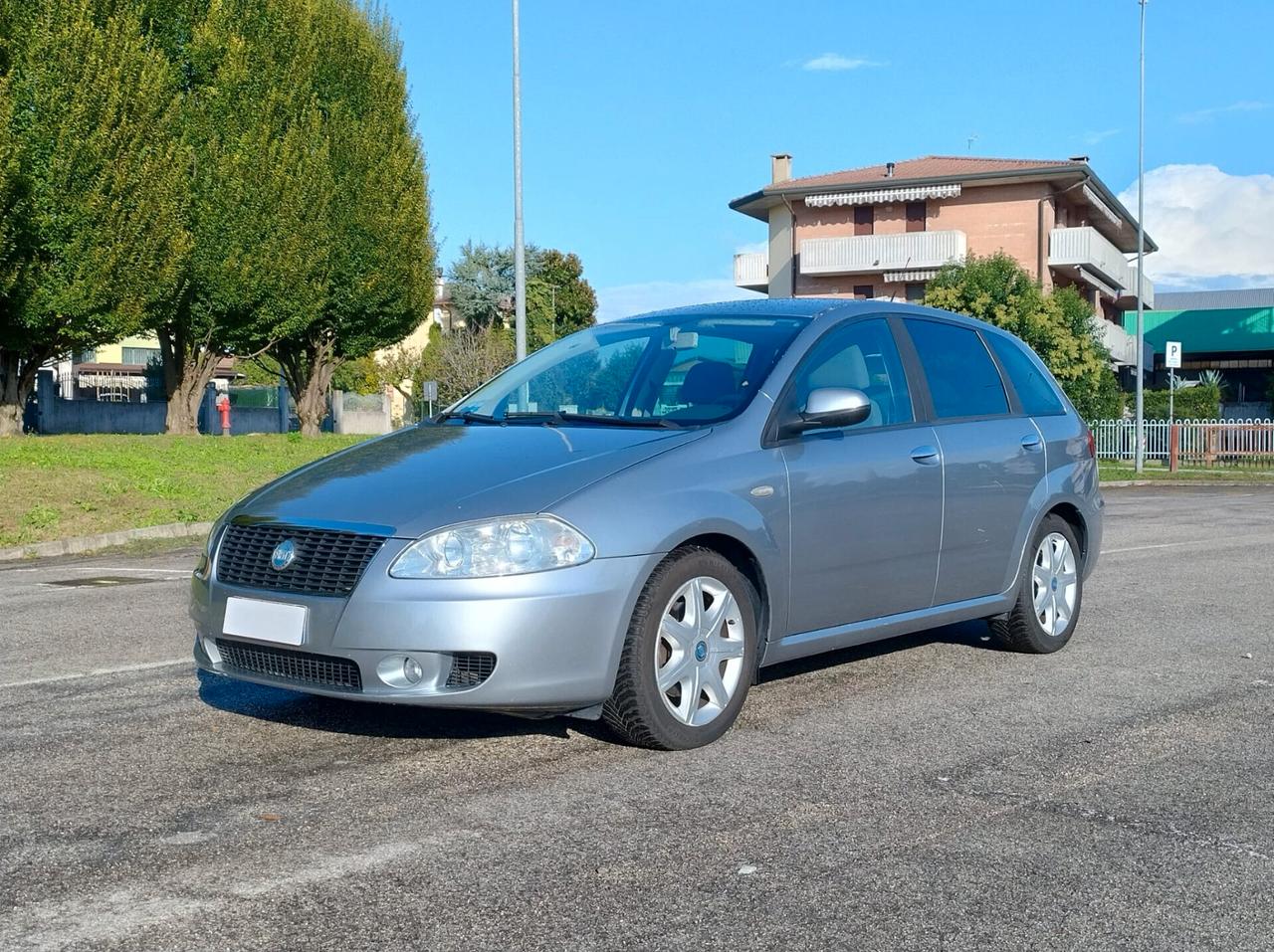 Fiat Croma 1.9 jtd 150cv GANCIO TRAINO